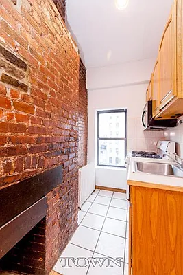 Rented by Town Residential | media 3