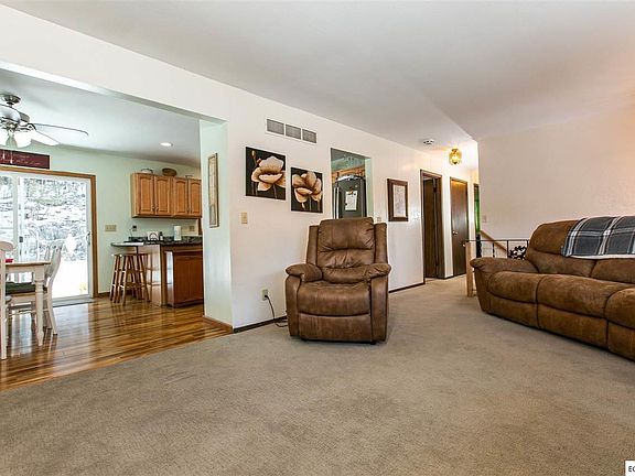 5th image of 2930 Wildwood Dr