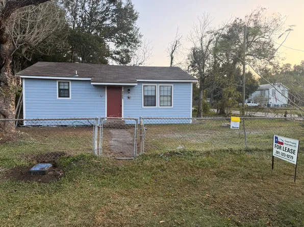 2121 Western Ave, Orange, TX 77630