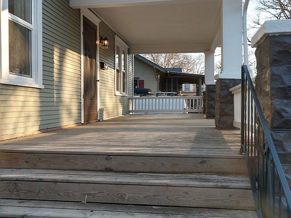 2. 330 N Holyoke, Front Porch
