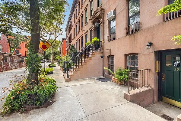 Rented by Brown Harris Stevens | media 12