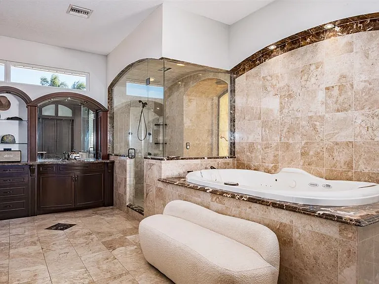 5949 Seabird Dr S — Photo 21