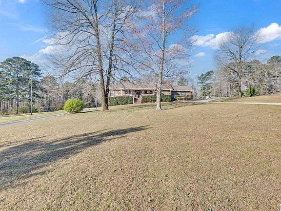 2nd image of 281 Meadow Trl