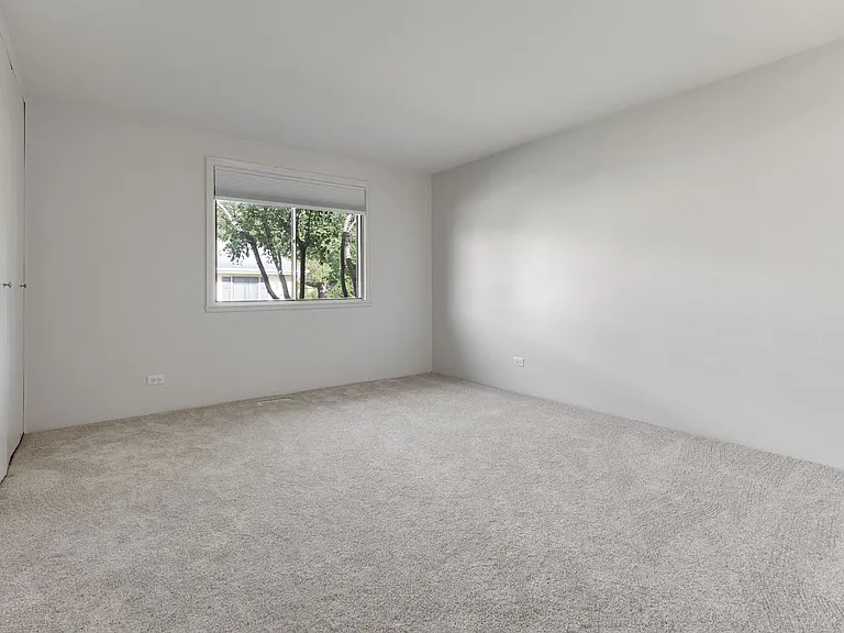 117 Cotuit Ct — Photo 10