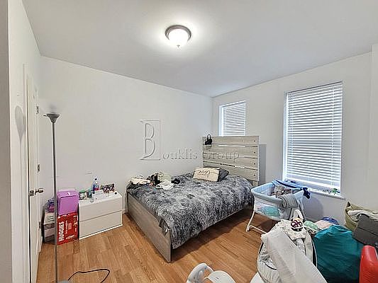 4th image of 30-22 33rd St #2B