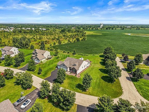 4th image of 3461 Fletcher Ln