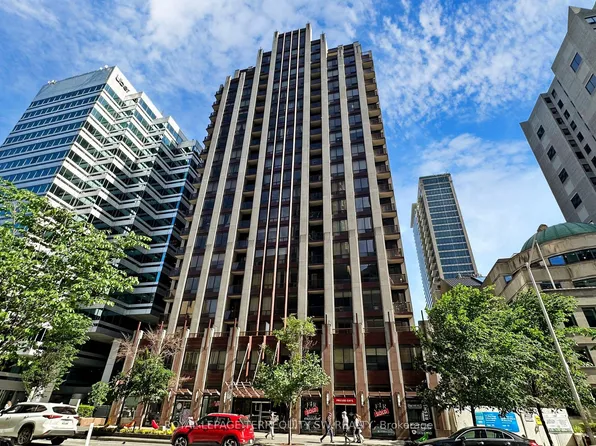 85 Bloor St E #1612, Toronto, ON M4W 3Y1
