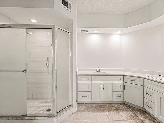 4th image of 6205 Shoreline Dr APT 1106