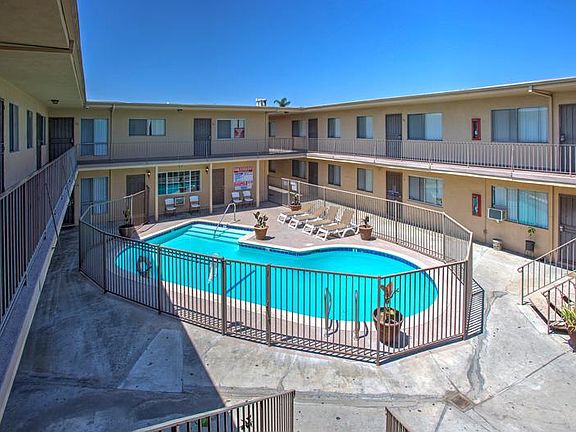 2nd image of 12405 Benedict Ave APT 6