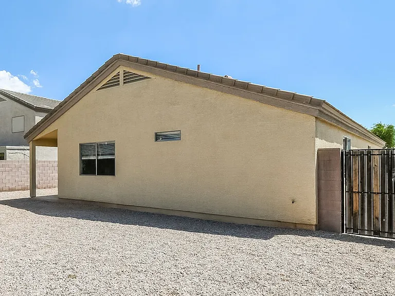 2460 W Tanner Ranch Rd — Photo 16