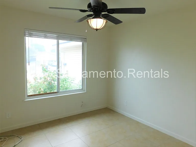 101 Kennelford Cir — Photo 12