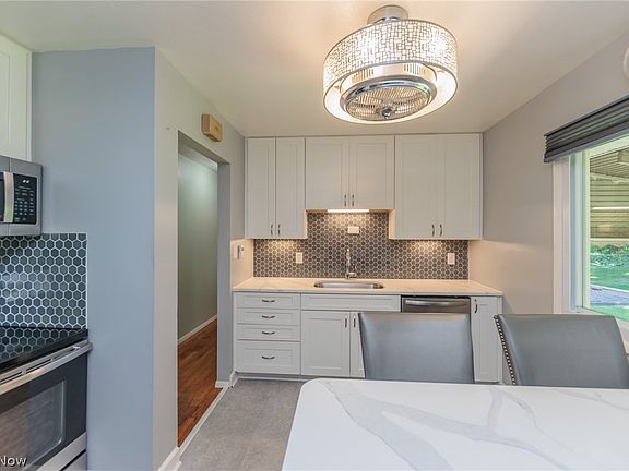 2nd image of 13539 Crestway Dr