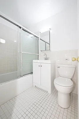 Rented by Buchbinder & Warren | media 19