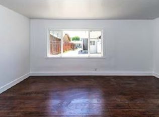 1117 E Fairview Blvd, Inglewood, CA 90302