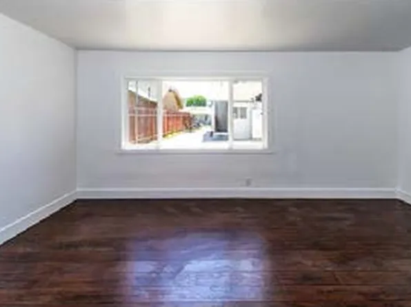 1117 E Fairview Blvd, Inglewood, CA 90302