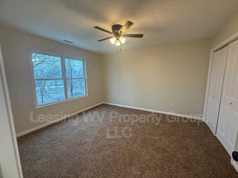 3 bed, 3.5 bath, 1737 sqft, $1,700 — Photo 3
