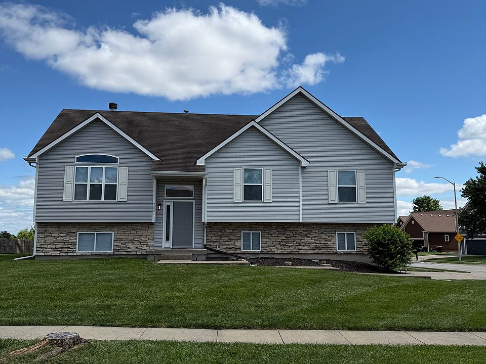 Large corner lot