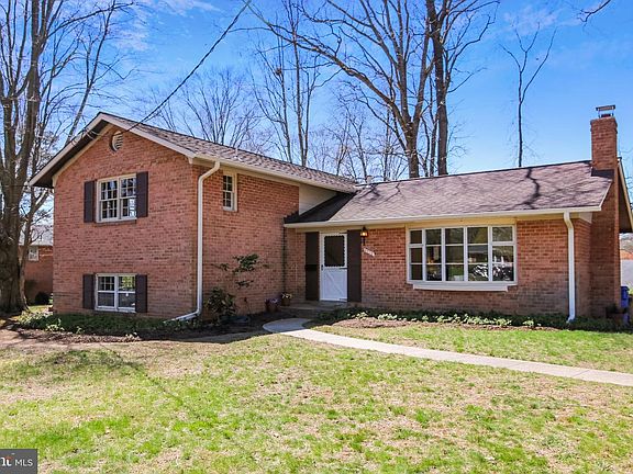 2nd image of 6715 Sulky Ln