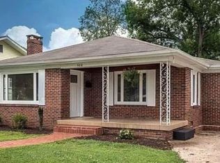 906 E 1st St, Tuscumbia, AL 35674
