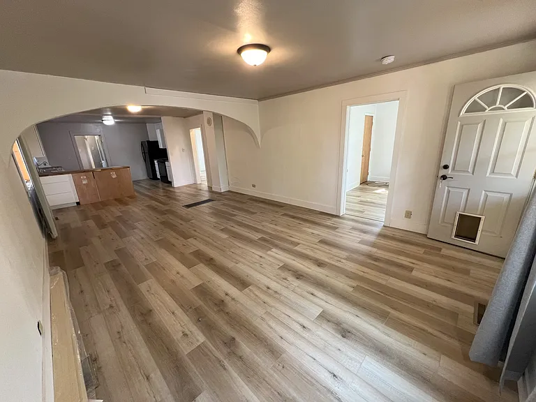 114 W Jefferson Ave — Photo 17