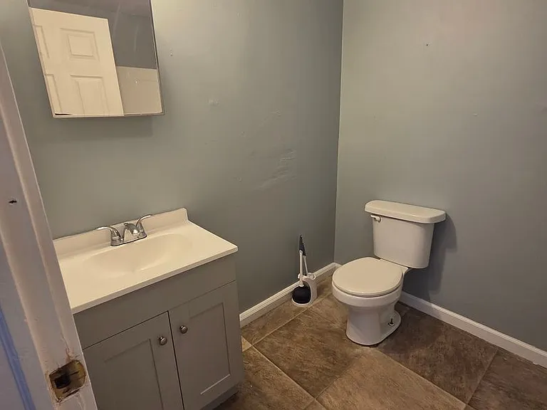 440 E 23rd St #1 — Photo 8