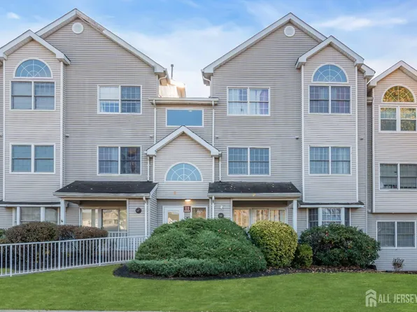 1014 Edpas Rd, New Brunswick, NJ 08901