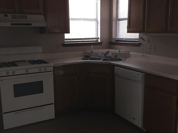 5th image of 10904 Whitey Ford St