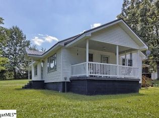 1009 N Fishtrap Rd, Easley, SC 29640