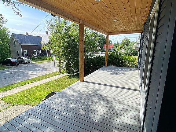 Front porch (new ceiling)