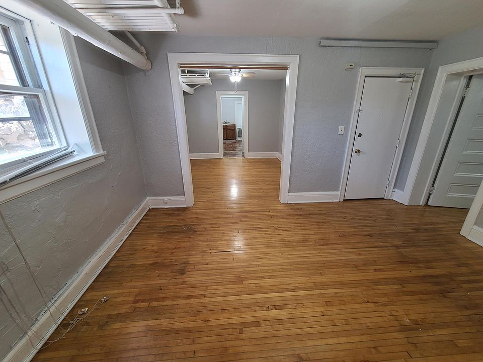 2nd image of 327 6th Ave SE #3B