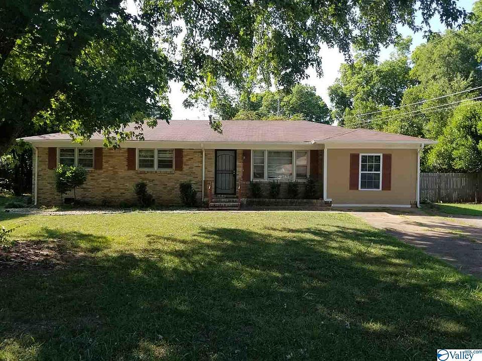 1st image of 1403 Club View Dr NW