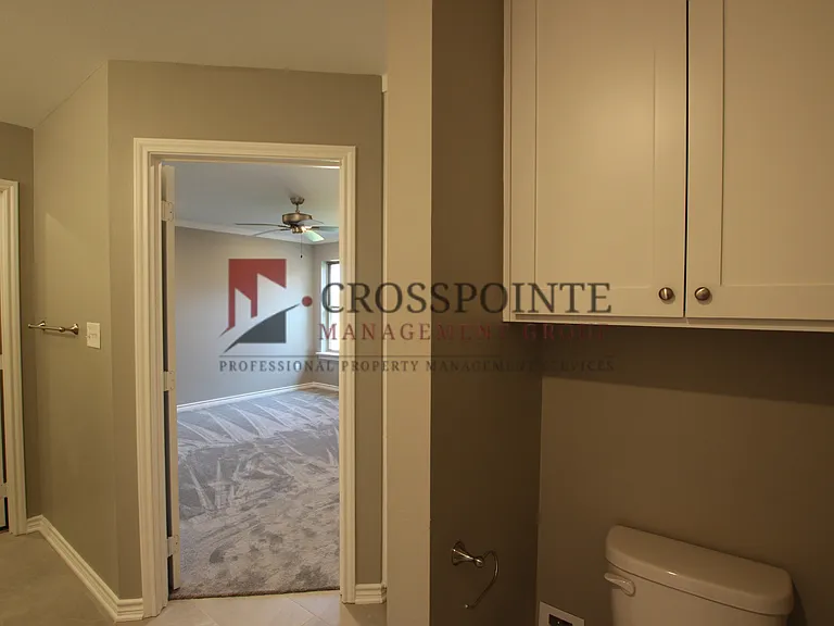 Beautiful 3 Bedroom 2 Bathroom Townhouse In South Tyler! 1/2 Off First Full Months Rent! — Photo 18