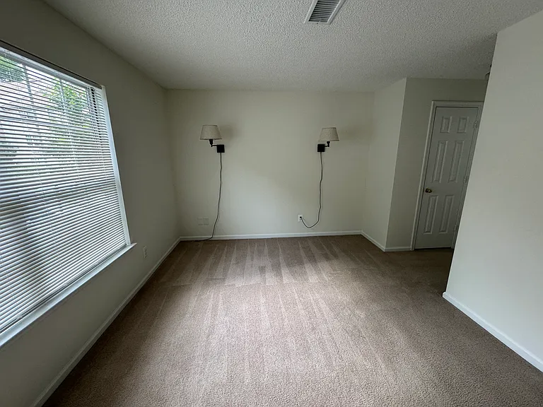 12103 Greenwood Ct #201 — Photo 31