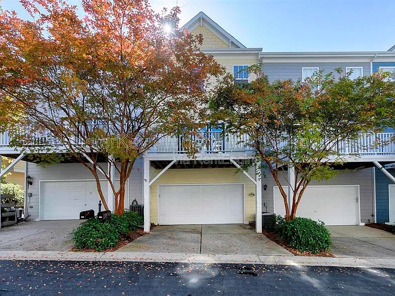 316 Kinellan Ln — Photo 38