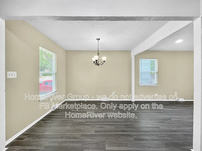 2720 NW Castle Dr — Photo 2