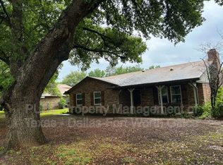1917 Casa Loma Ct, Grapevine, TX 76051