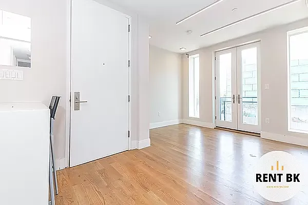 Rented by RENTBK LLC | media 4