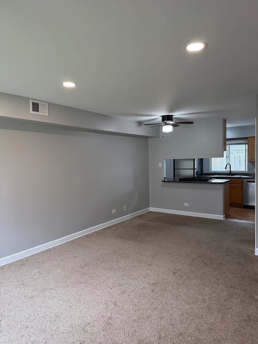 Building Photo - 6053 Kit Carson Dr