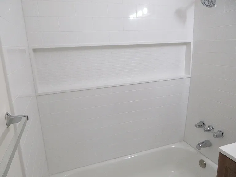 219 W Robertson Rd — Photo 8