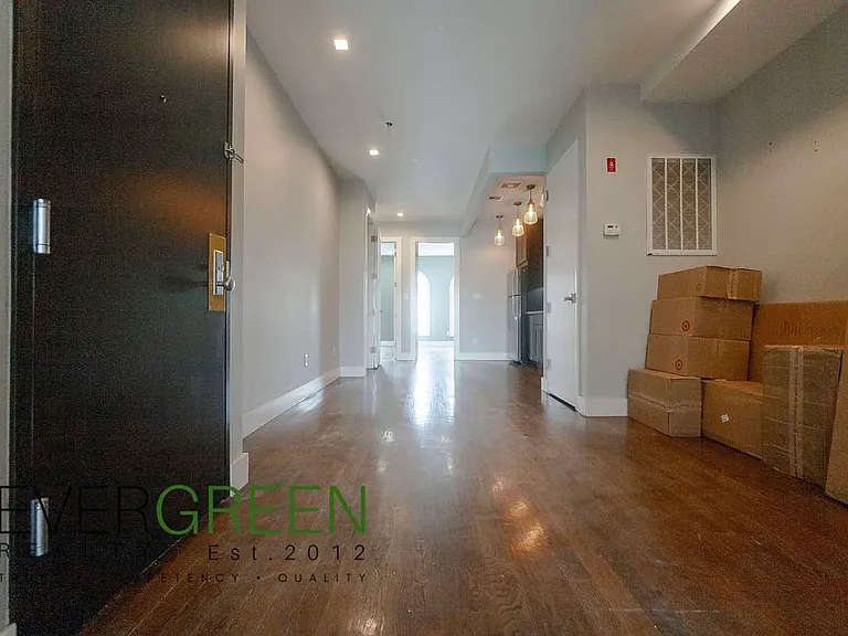 269 Linden St #A — Photo 13