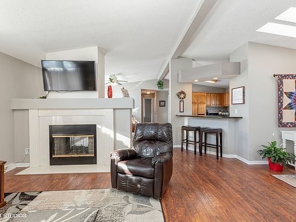 4th image of 23036 S Pine Valley Dr