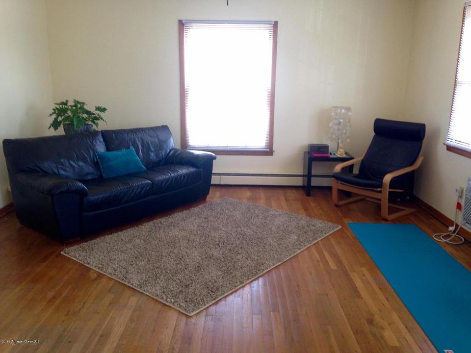2nd image of 201 8th Ave APT 2B
