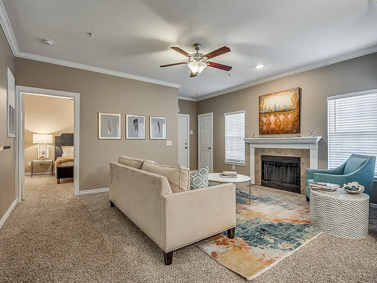 Creighton - 2 Bed / 2 Bath - 1,132 Sq.Ft.