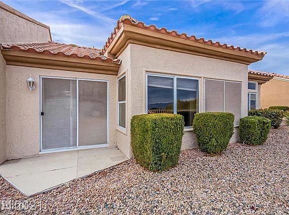5th image of 2712 Valley Downs Dr