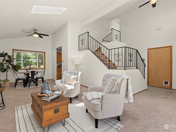 2nd image of 12708 126th Avenue Ct E