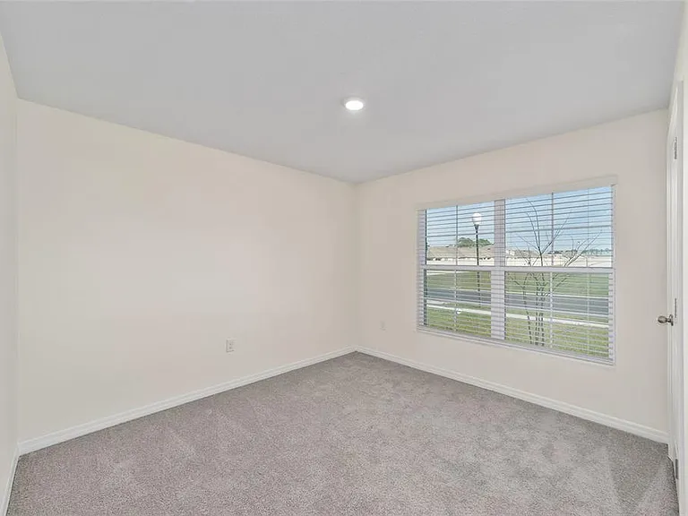 8848 SW 49th Cir — Photo 12