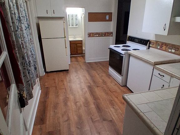 5th image of 4712 Jefferson Ave