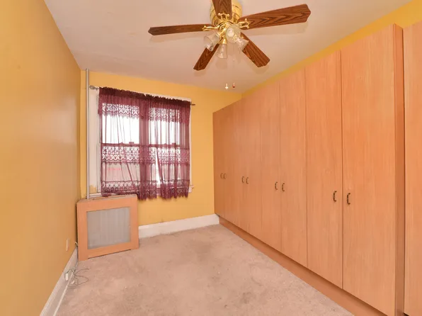 12406 26th Ave, Flushing, NY 11354