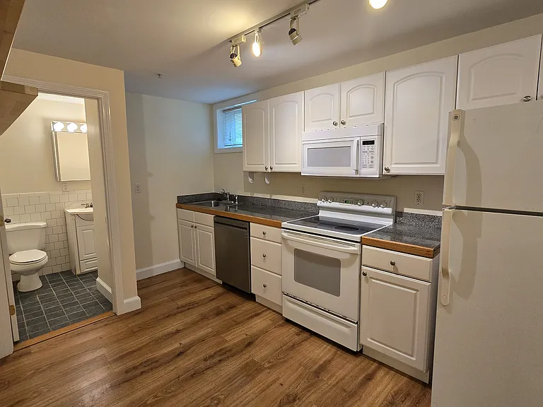 40 Parker St #1-A — Photo 10