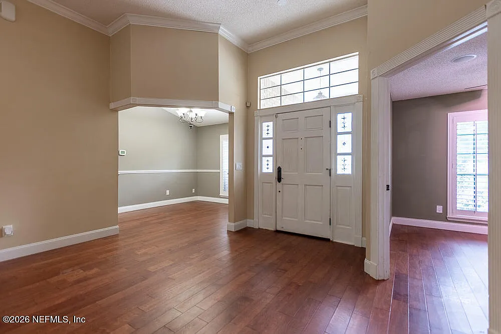 4 bed, 2.0 bath, 2129 sqft, $2,900 — Photo 4